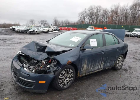 2009 Volkswagen Jetta S z USA, uszkodzony, nr VIN 3VWJM71K09M052530